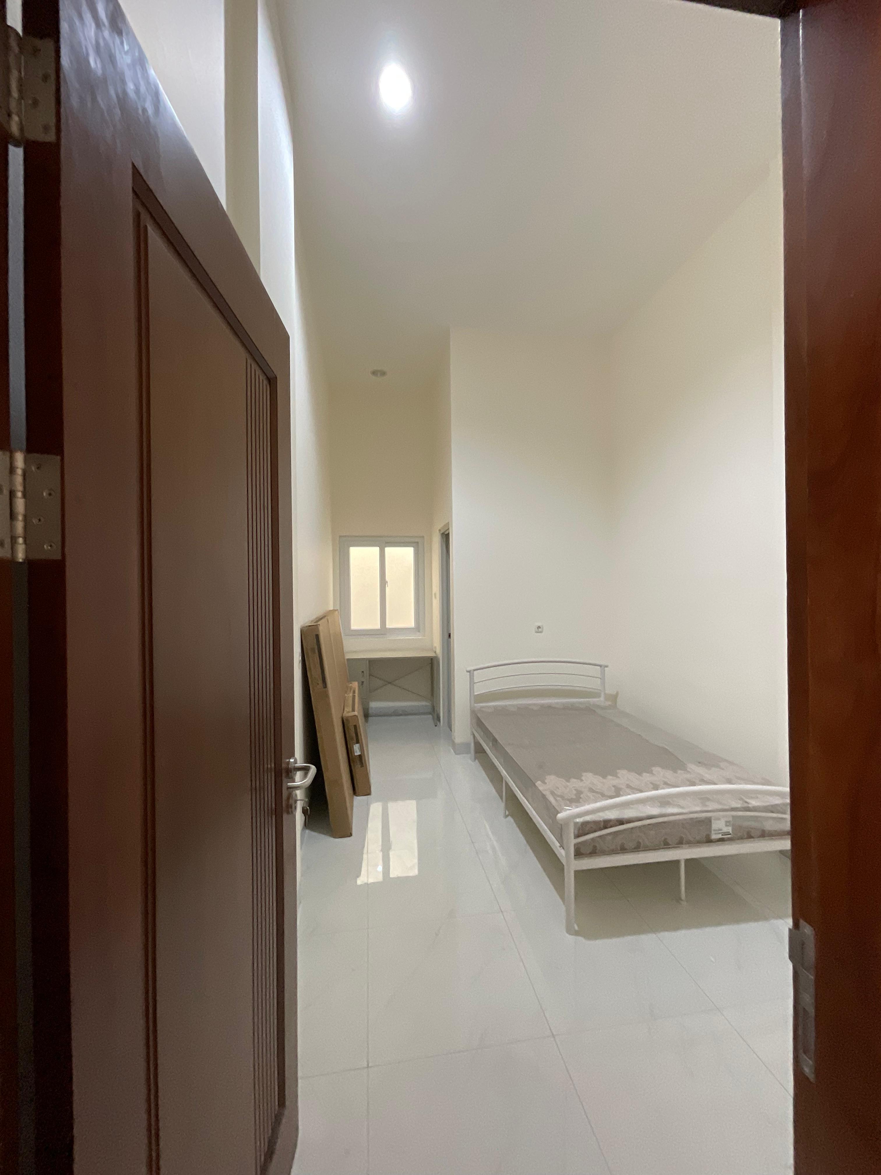 Kos Pasar Baru - Kamar